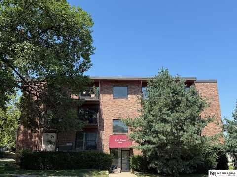 2400 A Street, Lincoln, NE 68502