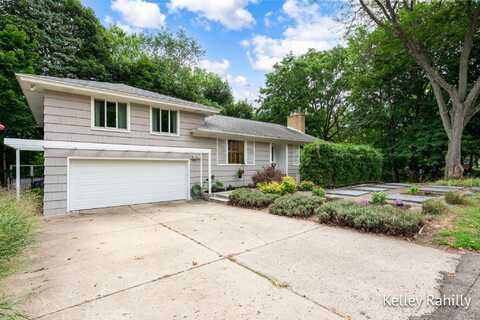 1440 Holborn Drive NW, Grand Rapids, MI 49504