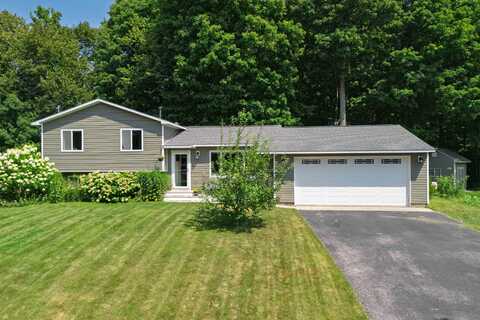 4291 S Scenic View Drive, Suttons Bay, MI 49682