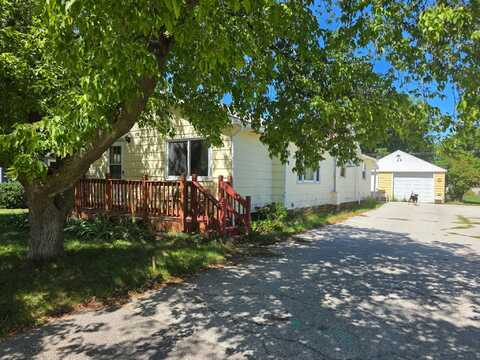 913 Lawndale Street, Ludington, MI 49431