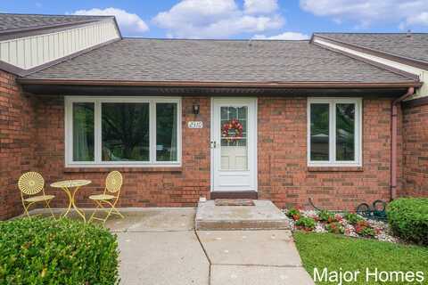 2310 Radcliff Village Drive SE, Grand Rapids, MI 49546