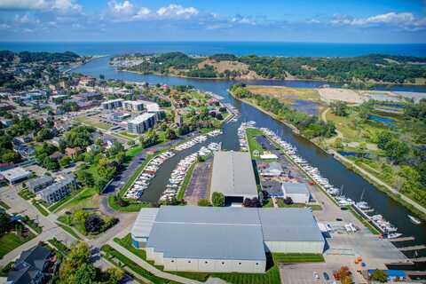 127 Wharfside, Grand Haven, MI 49417