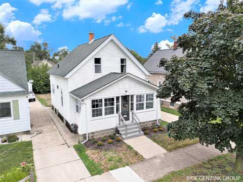 299 W 18th Street, Holland, MI 49423