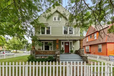 425 Ethel Avenue SE, Grand Rapids, MI 49506