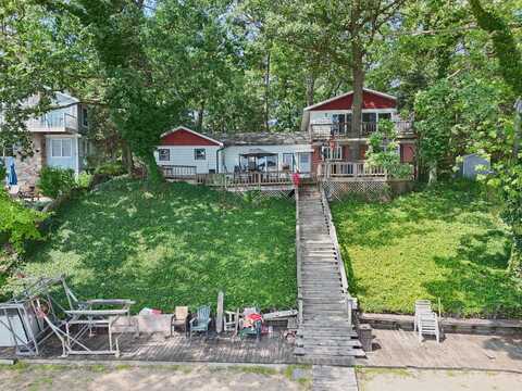 67173 Victory Shore Drive, Dowagiac, MI 49047