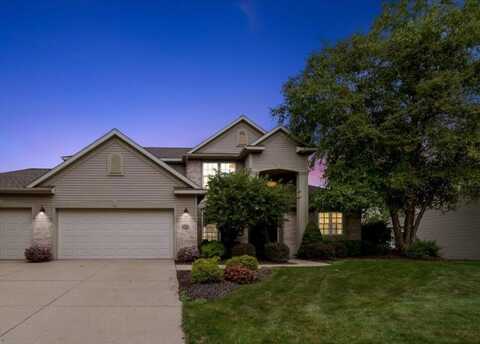 5644 Highbury Drive SE, Ada, MI 49301