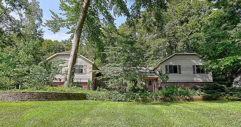 13871 Bittersweet Drive, Grand Haven, MI 49417