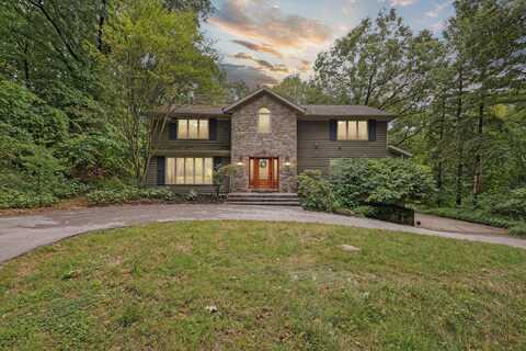 3530 Wild Rose Lane NE, Grand Rapids, MI 49525
