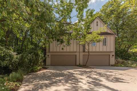 609 Ridgewood Court, Ann Arbor, MI 48103