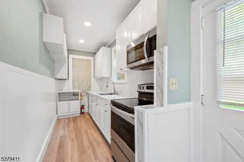 235 Prospect St, Dover, NJ 07801