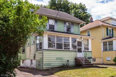 261 Washington Ave, Clifton, NJ 07011