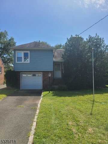 42 Willow St, Millburn, NJ 07041