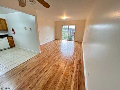 498 Avon Ave, Newark, NJ 07108
