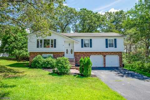 14 Ash Ln, Randolph, NJ 07869
