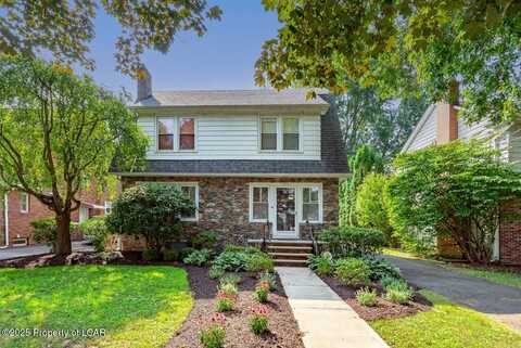 575 Meadowland Avenue, Kingston, PA 18704