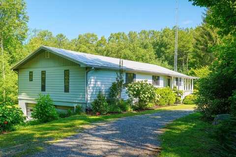 262 Rooster Cove, Brevard, NC 28712