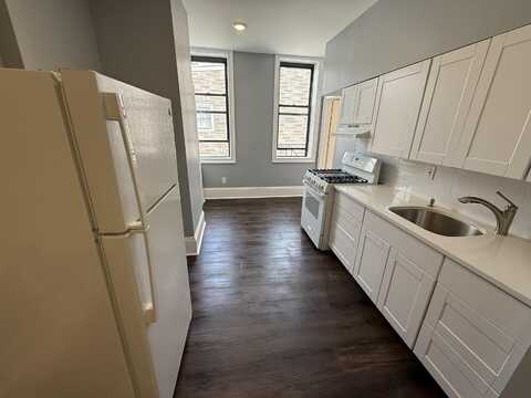 900 BERGENLINE AVE, Union City, NJ 07087