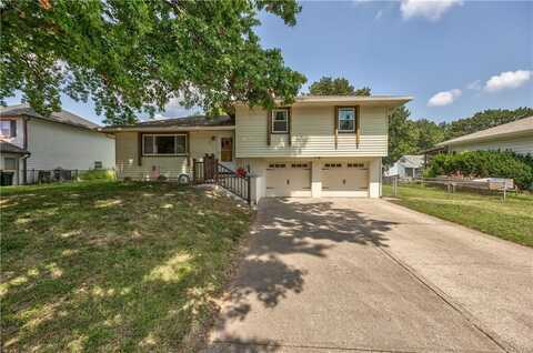 207 Highland Road, Lansing, KS 66048