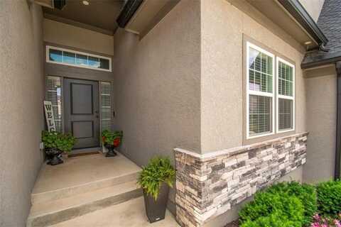 807 NE Algonquin Street, Lees Summit, MO 64064