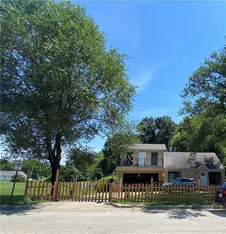 5401 Norton Avenue, Kansas City, MO 64130