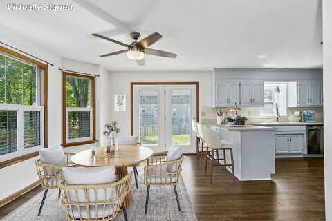 1029 SE Country Lane, Lees Summit, MO 64081