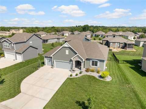 18913 Ocheltree Street, Spring Hill, KS 66083