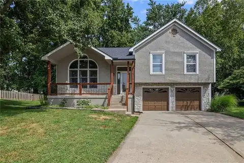 311 NE Bridge Place, Blue Springs, MO 64014