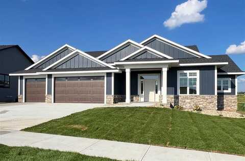 632 Rock Ridge Rd, Tiffin, IA 52340