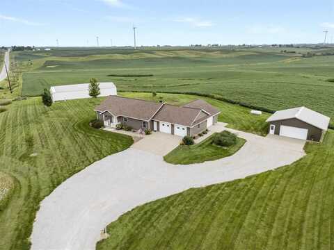 1811 M Avenue, Marengo, IA 52301