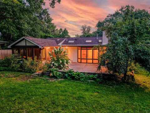 519 W Park Rd, Iowa City, IA 52246
