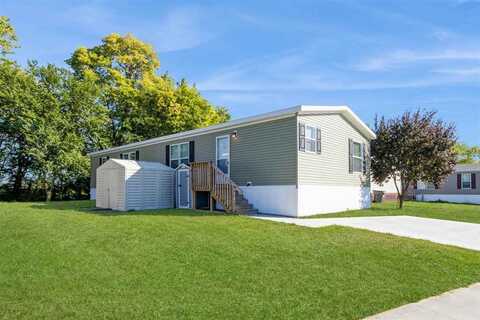 334 Mosswood Ln, Iowa City, IA 52246