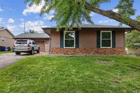 7016 Parkdale Ln, Cedar Rapids, IA 52402