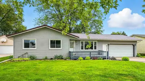 906 S 11th Ave, Washington, IA 52353