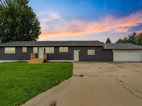 404 Main St NW, Shellsburg, IA 52332