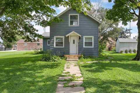 315 8th Ave, Clarence, IA 52216