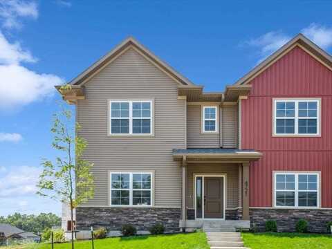 4721 Preston Ln, Iowa City, IA 52246
