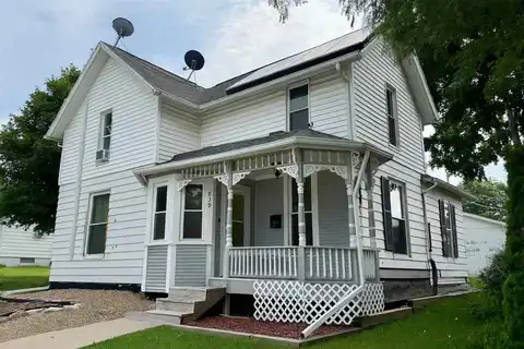 839 S Marion Ave, Washington, IA 52353