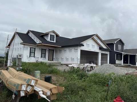 810 Crestview Dr., Solon, IA 52333