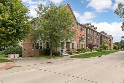 1168 Foster Rd, Iowa City, IA 52245