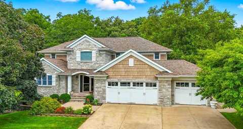 4629 Running Deer Ct NE, Iowa City, IA 52240
