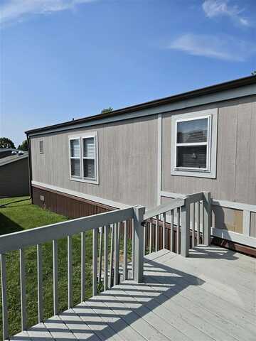 8 Expo Drive, Iowa City, IA 52240