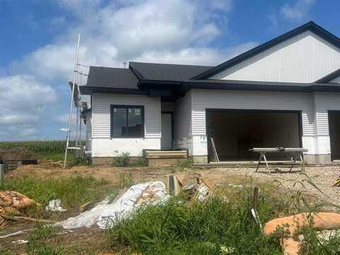 1220 Berkshire Ln, North Liberty, IA 52317