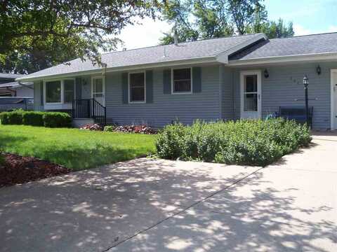 225 W Zeller St, North Liberty, IA 52317