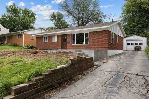711 13th Ave, Coralville, IA 52241