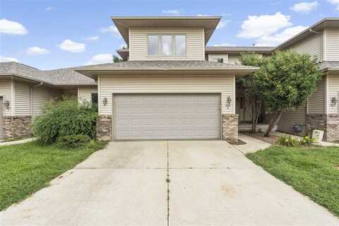 1813 12th Ave, Coralville, IA 52241