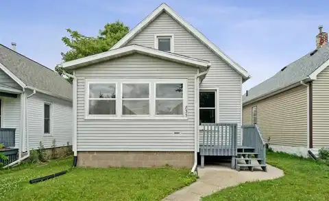 835 10th St SW, Cedar Rapids, IA 52404