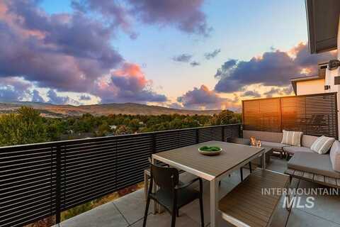 1296 E Echelon Ridge Ln, Boise, ID 83716