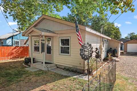 112 S 2nd Ave W, Marsing, ID 83639