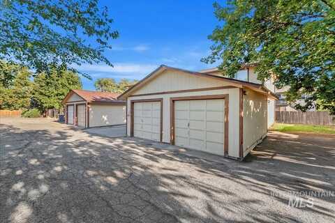 6738 W Westwood Ln, Boise, ID 83704