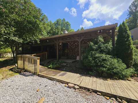 319 Kinningham Branch, Walker, KY 40997